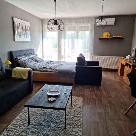 Relax Wellness Apartman Hajdúszoboszló Apartman Kültér fotó